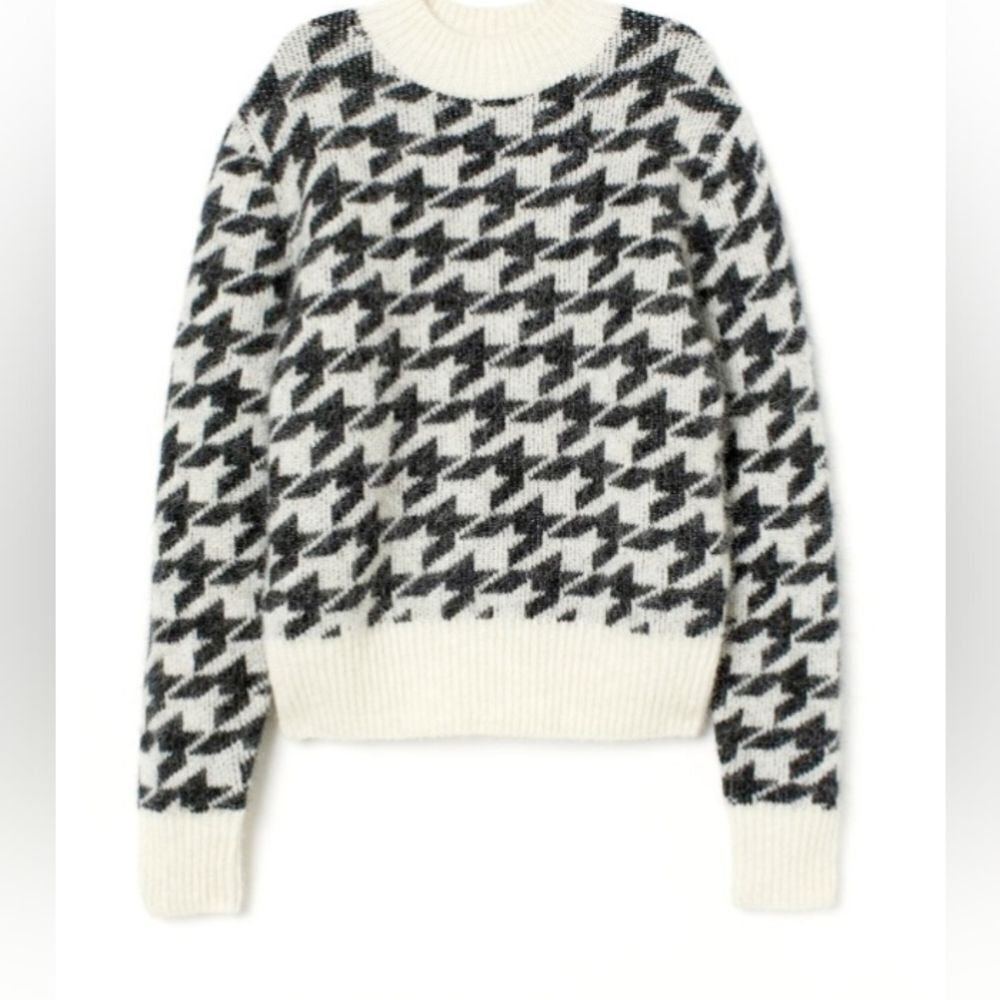 REVOLVE Line + Dot Houndstooth Soft Knit V-neckline Sweater Size SP
